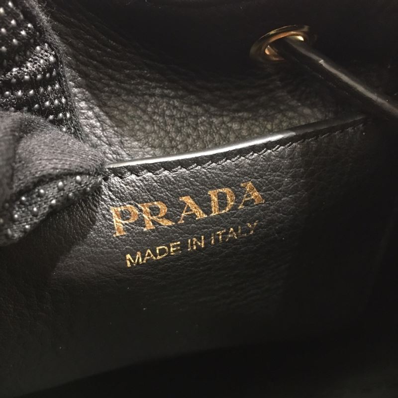 Pra*a bucket bags